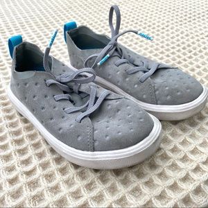 Native gray sneakers little kid Size 9